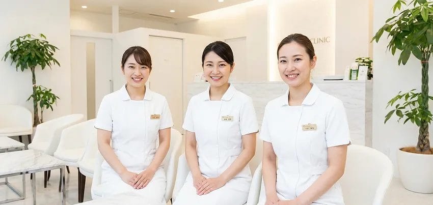 プルージュ美容クリニック 内藤 和哉医師とスタッフ一同 チーム医療の様子