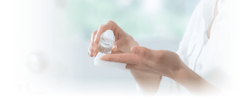 どんなに良い成分でも、肌に塗るだけでは浸透しない。