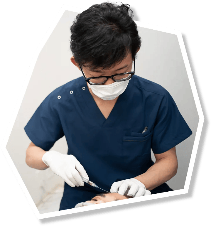 サブシジョン法は、大きなニキビ跡の治療として古くから行われている治療法です。